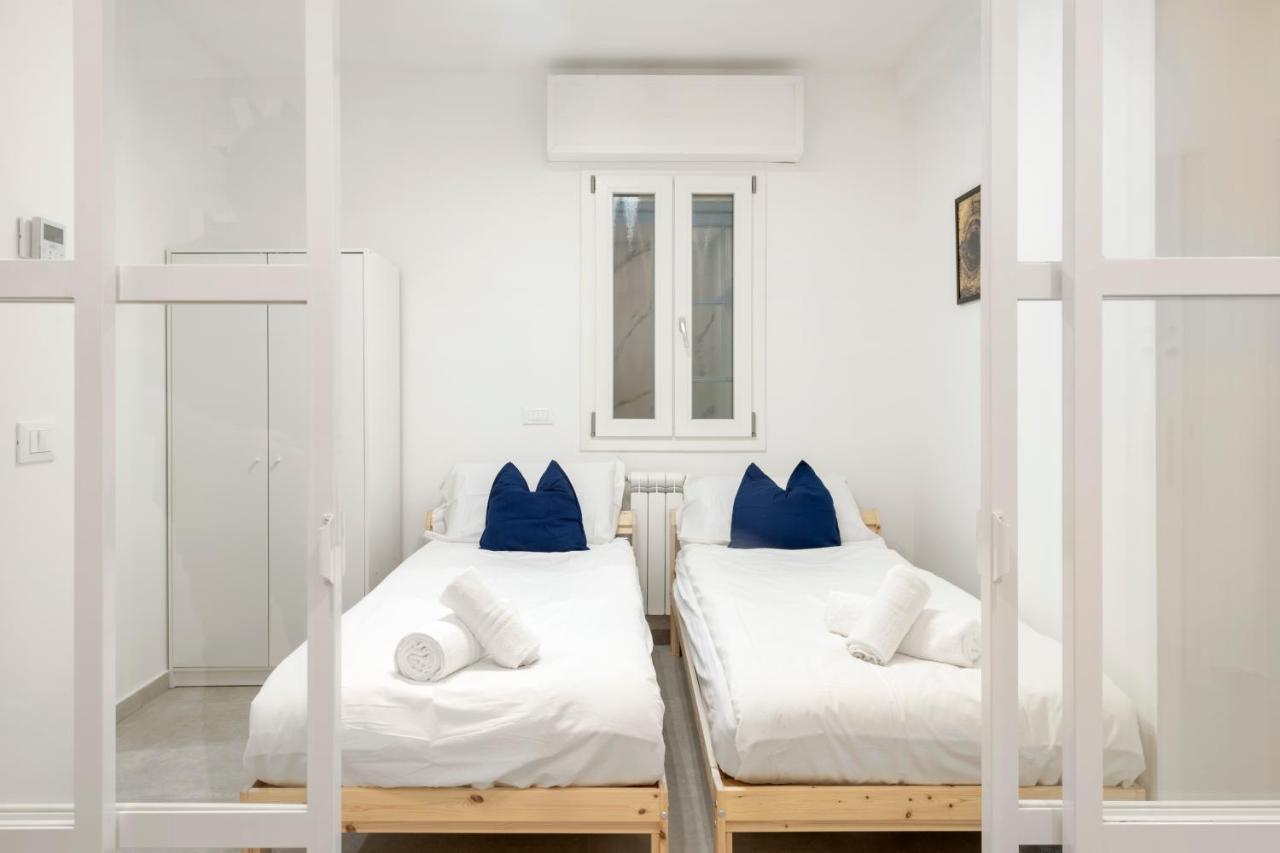 Easystayrome 10 Pax 3 Baths 1 Min From Metro ภายนอก รูปภาพ